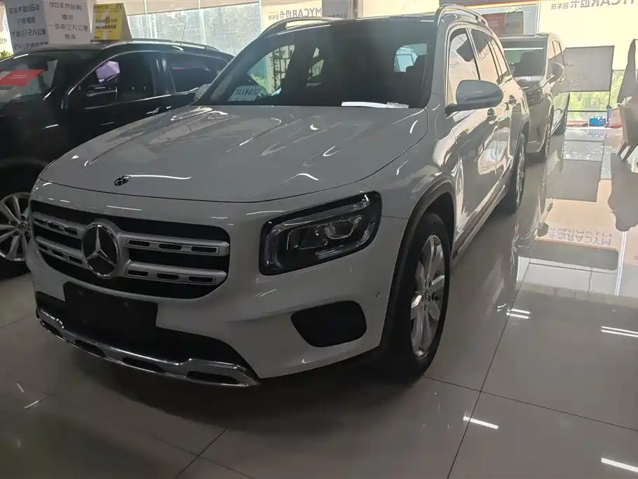 Mercedes-Benz GLB 2020 — фото 2