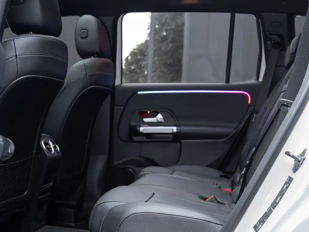 Mercedes-Benz GLB 2021