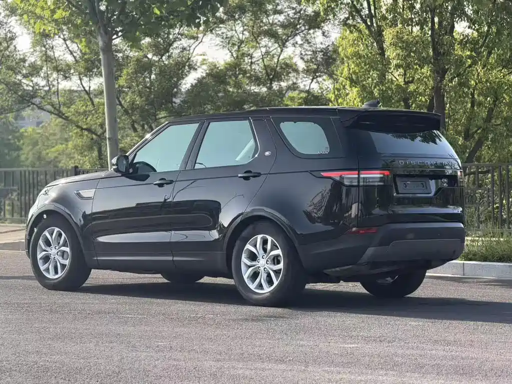 Land Rover Discovery 2019