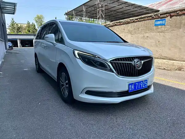 Buick GL8 2017