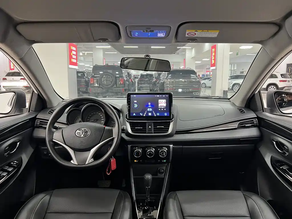 Toyota Yaris L 2020