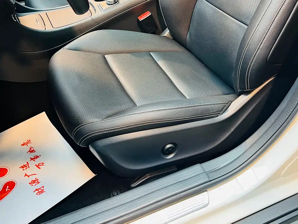 Mercedes-Benz GLA 2015 — фото 13