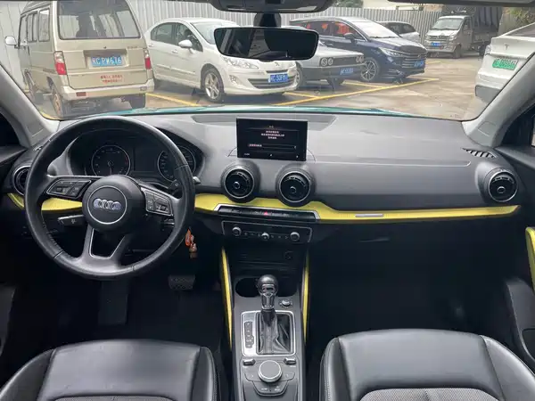 Audi Q2L 2018