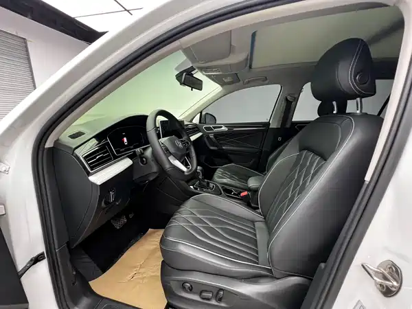 Volkswagen Tiguan L 2023