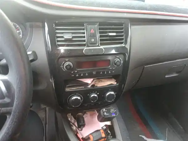 Wuling Rongguang V 2016