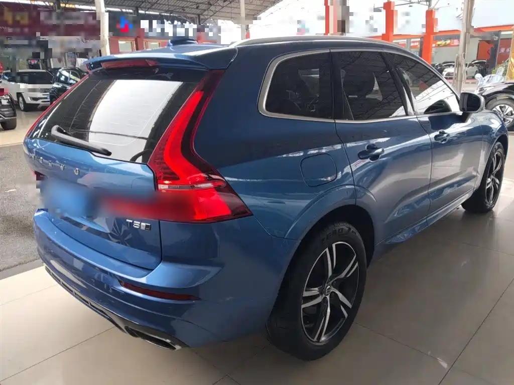 Volvo XC60 2018 — фото 5