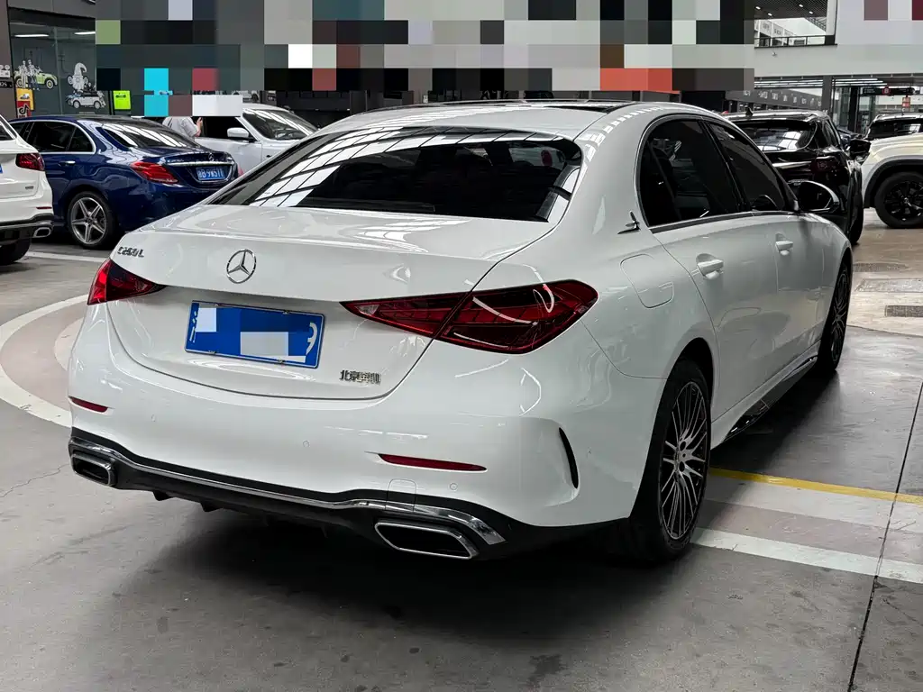 Mercedes-Benz C-Class 2023 — фото 21