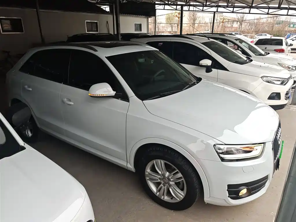 Audi Q3 2015 — фото 4