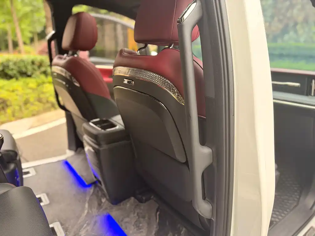 GAC Motor Trumpchi M8 2023 — фото 48