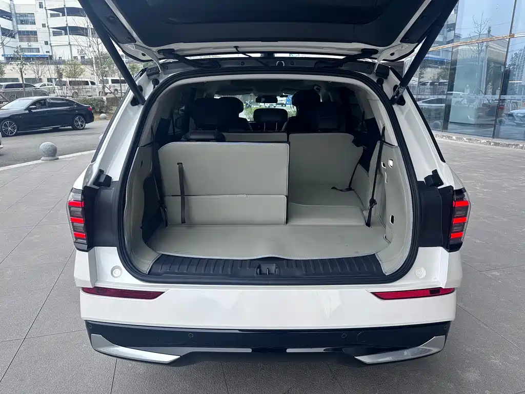 Ford Edge 2025 — фото 15