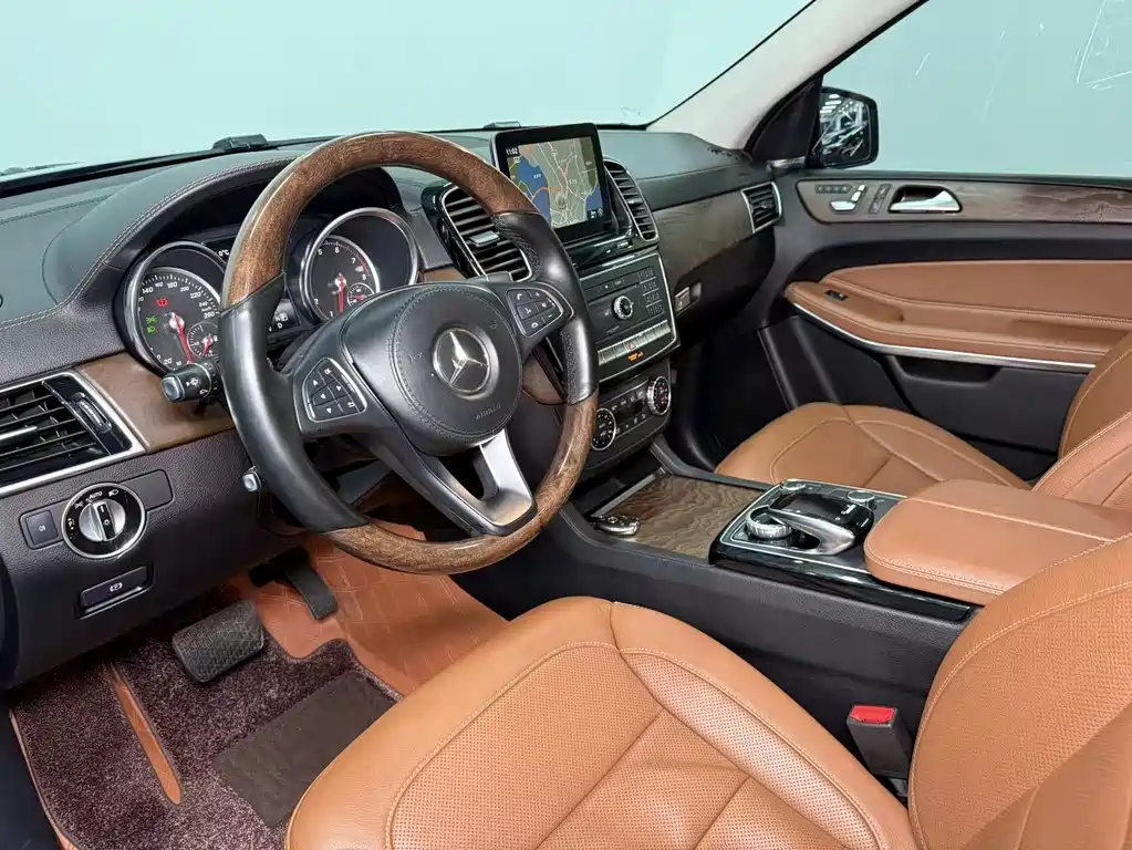 Mercedes-Benz GLS 2016 — фото 10