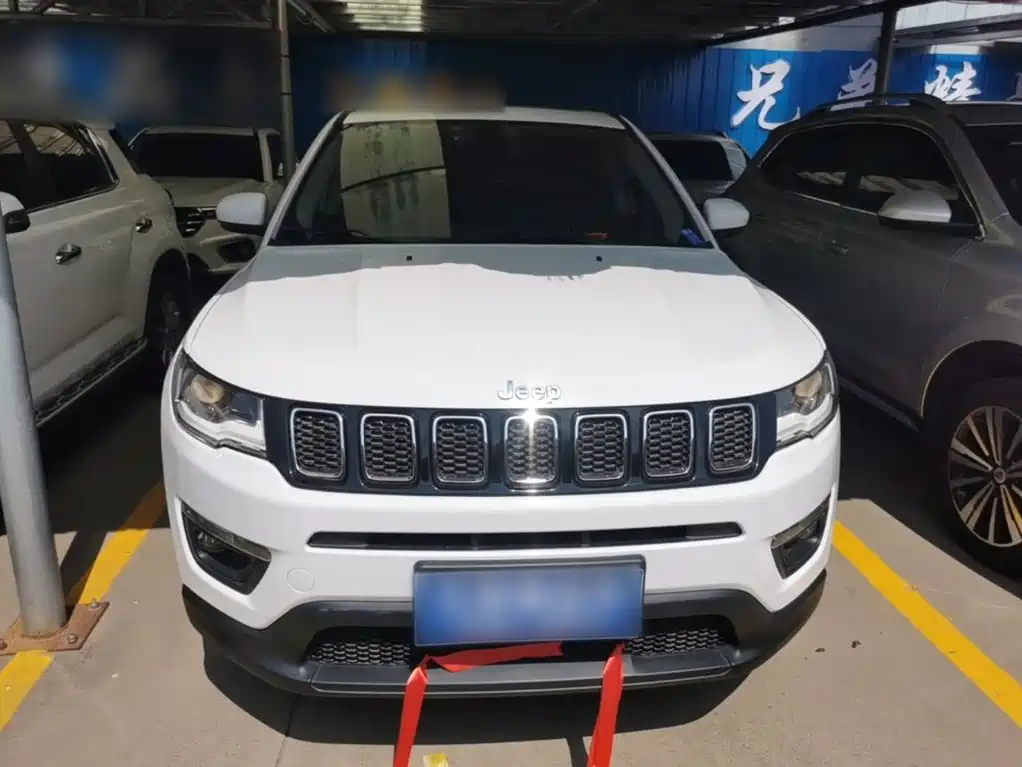 Jeep Compass 2019 — фото 3
