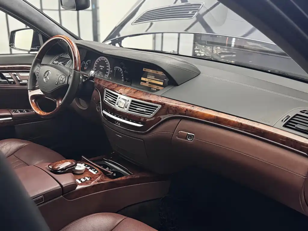 Mercedes-Benz S-Class 2012 — фото 17