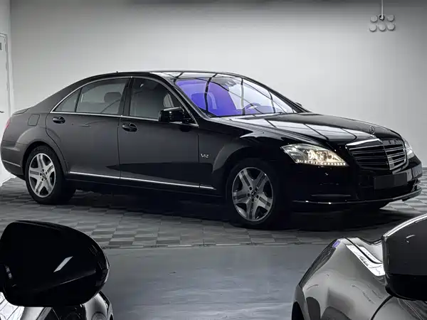 Mercedes-Benz S-Class 2012