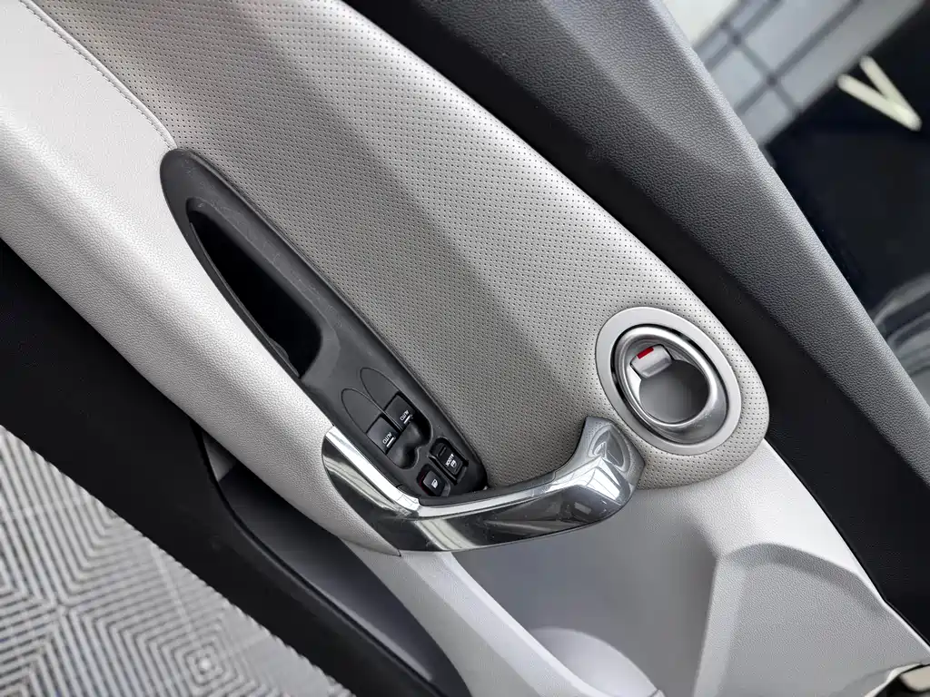 Honda CR-Z 2015 — фото 15