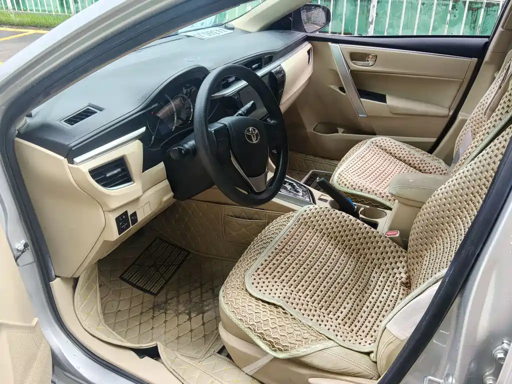Toyota Corolla 2016 — фото 10