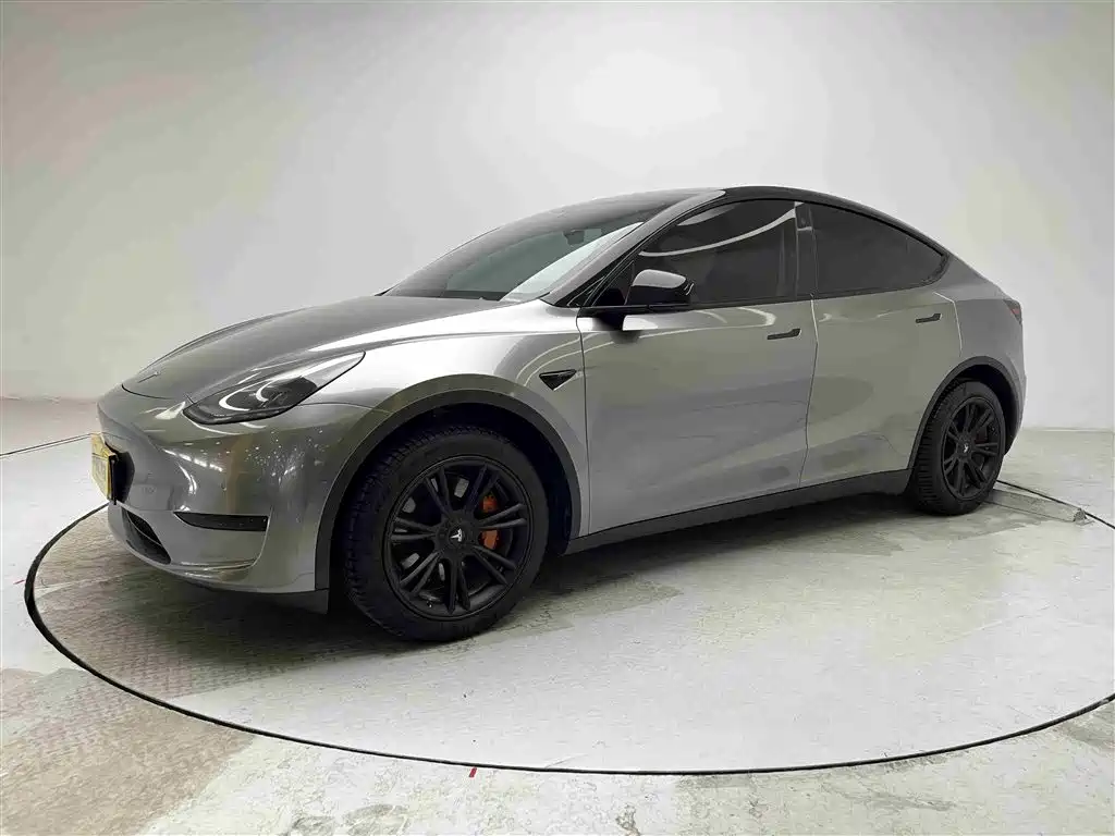 Tesla Model Y 2023 — фото 1