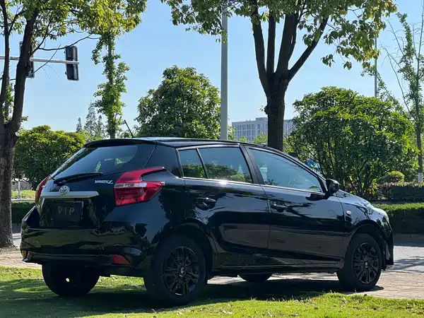 Toyota Yaris L 2017