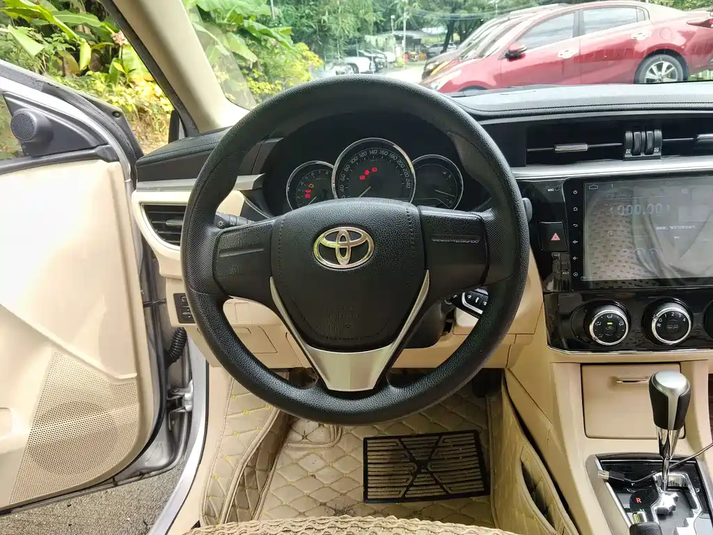 Toyota Corolla 2016 — фото 12