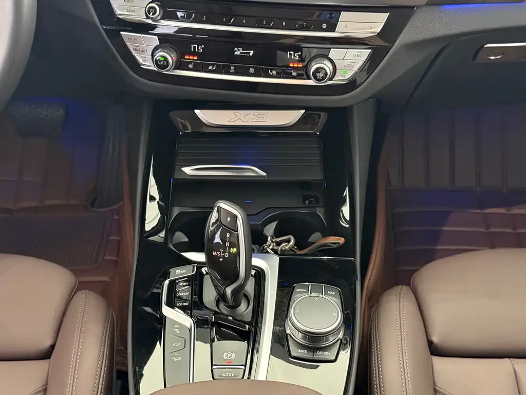 BMW X3 2021 — фото 11