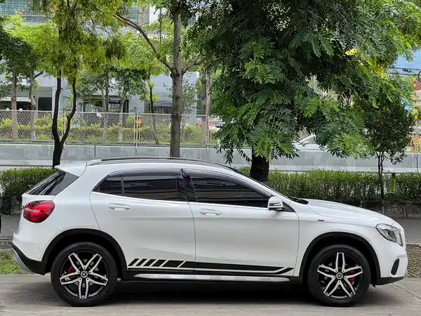 Mercedes-Benz GLA 2017