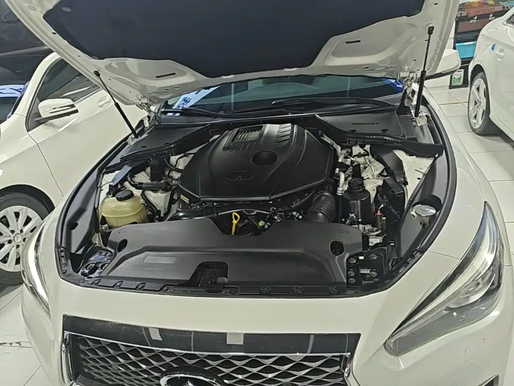 Infiniti Q50L 2018 — фото 20