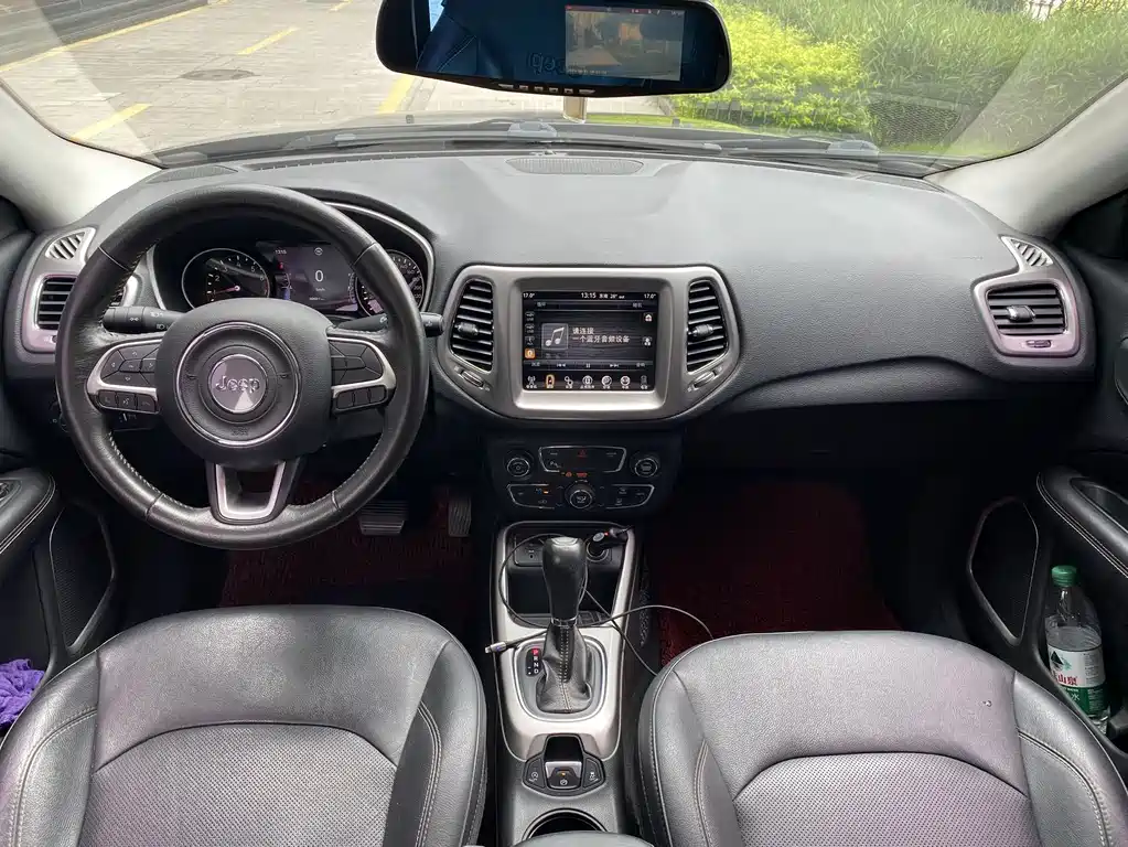 Jeep Compass 2017 — фото 10