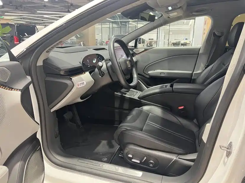 Zeekr 007 2024 — фото 8