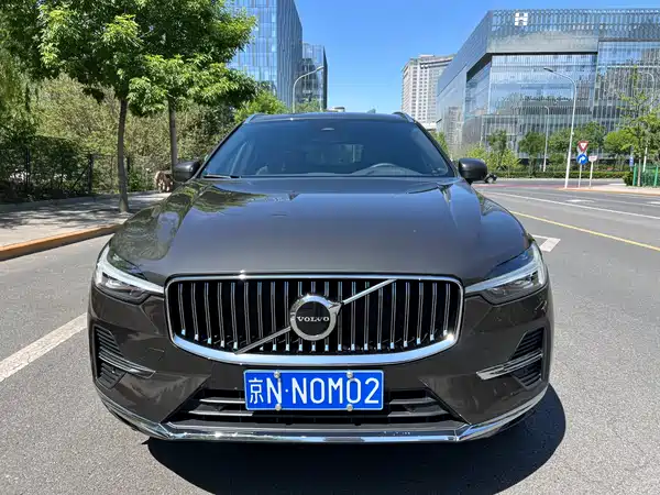 Volvo XC60 2022