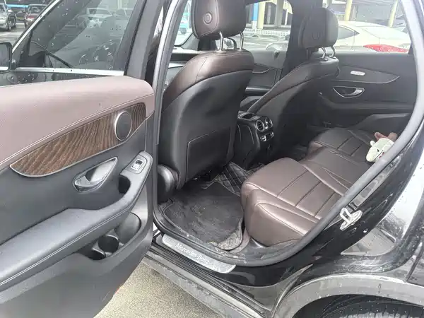 Mercedes-Benz GLC 2021
