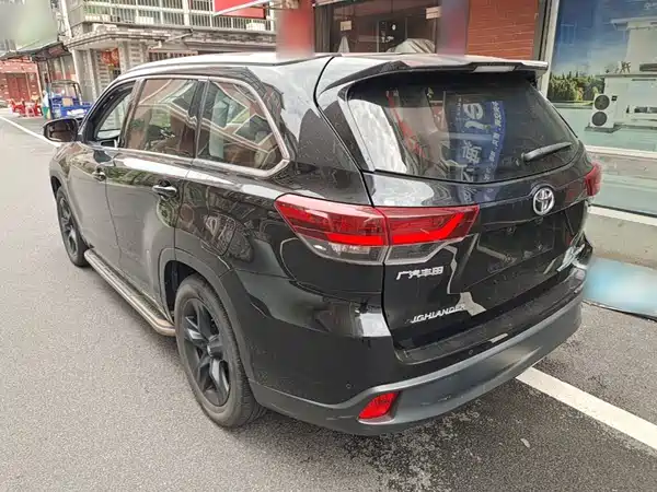 Toyota Highlander 2019