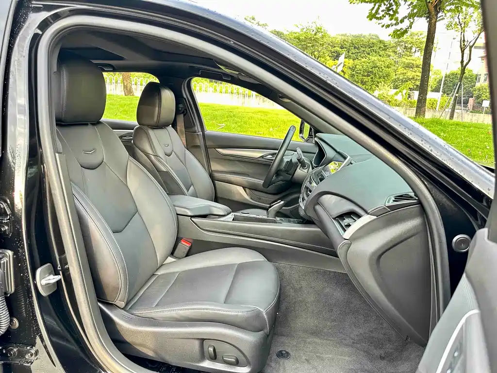 Cadillac CT5 2022 — фото 14