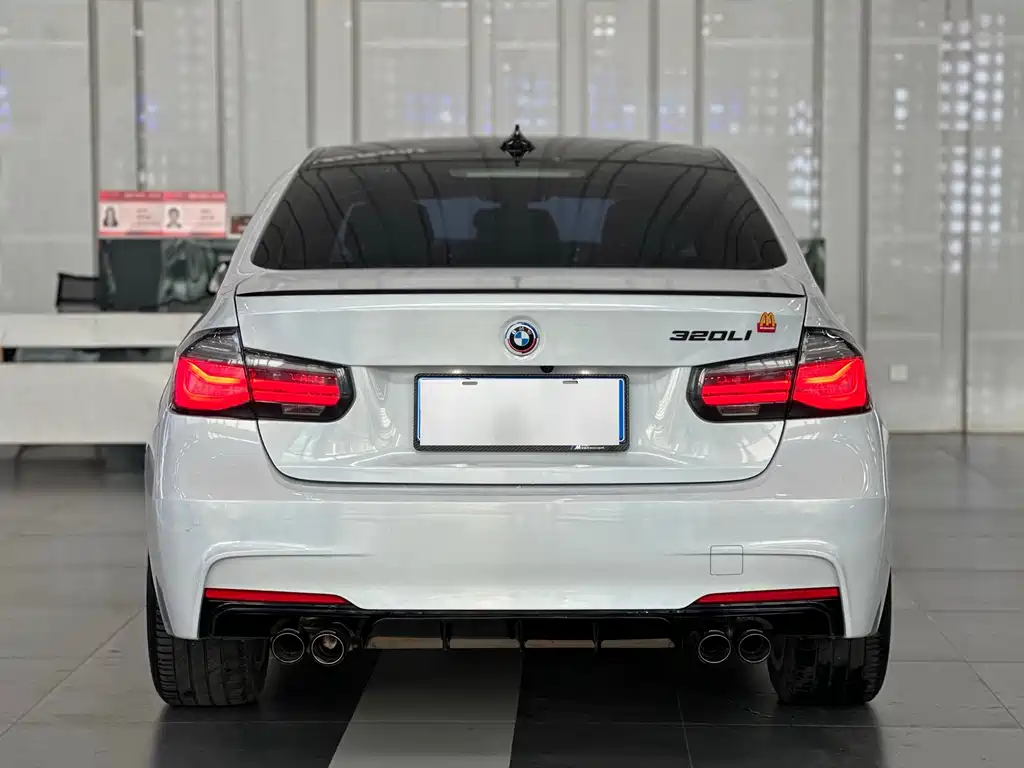 BMW 3 Series 2017 — фото 8