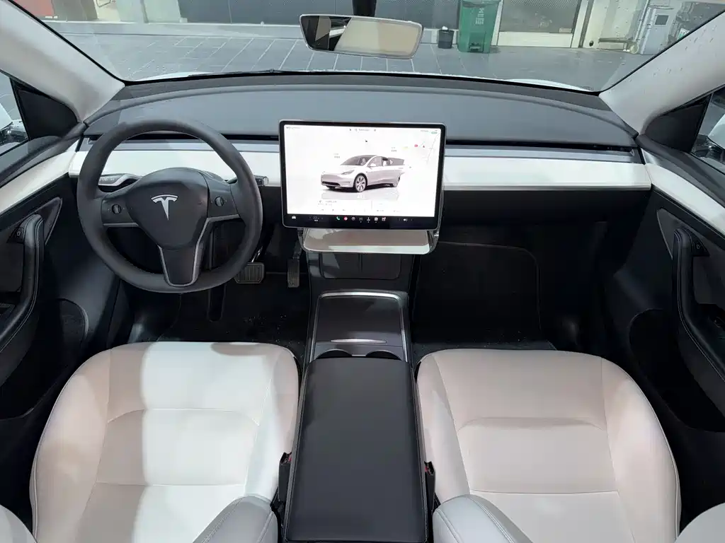 Tesla Model Y 2023 — фото 14