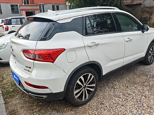 GAC Trumpchi GS4 2017