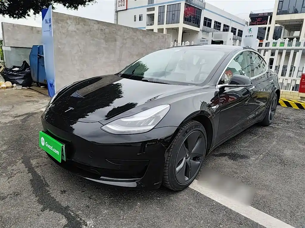 Tesla Model 3 2020 — фото 1