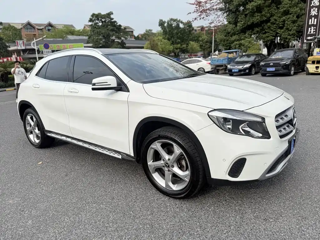 Mercedes-Benz GLA 2018