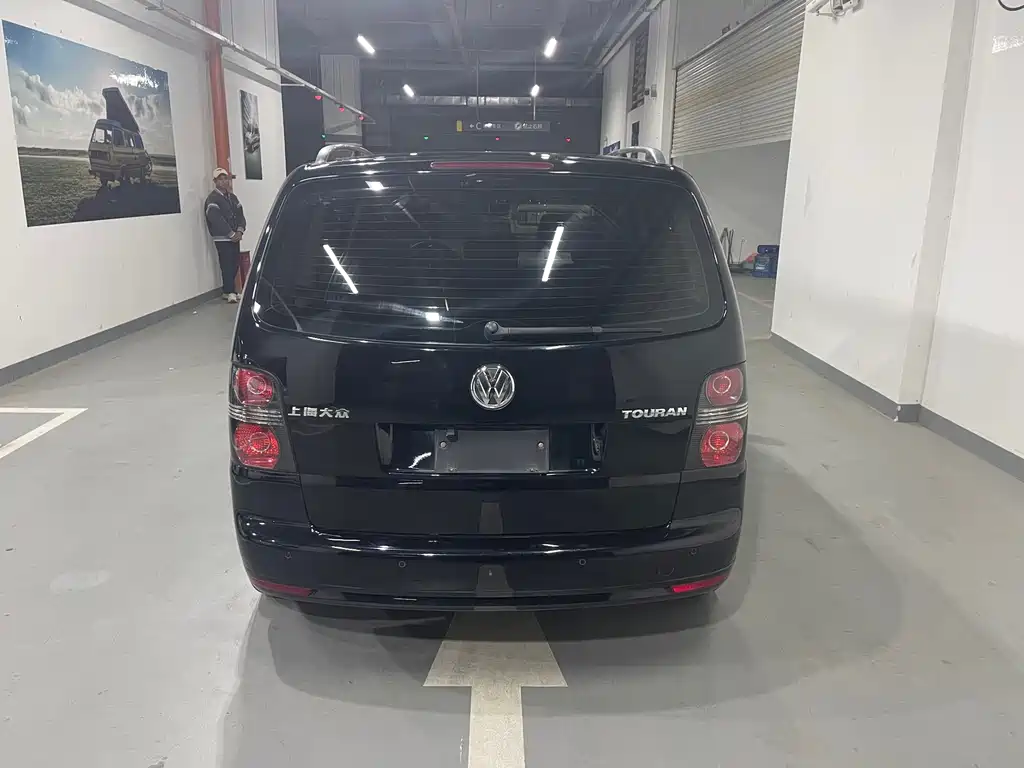 Volkswagen Touran 2015 — фото 12