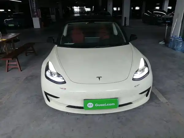 Tesla Model 3 2023