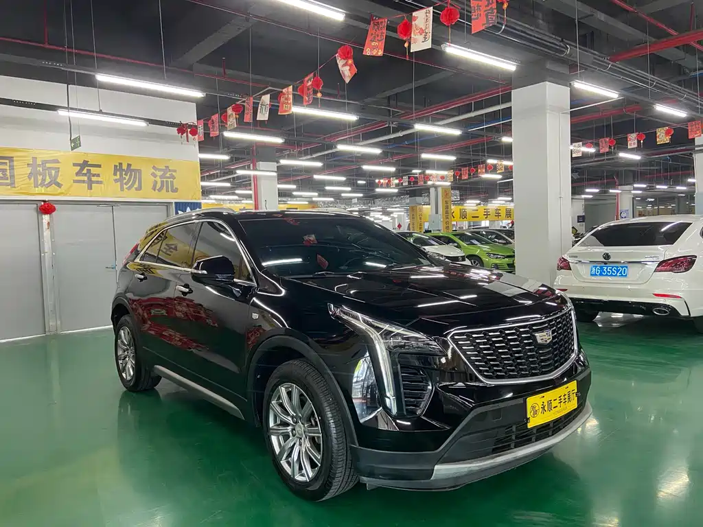 Cadillac XT4 2019 — фото 2