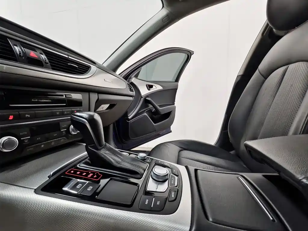 Audi A6L 2017 — фото 10