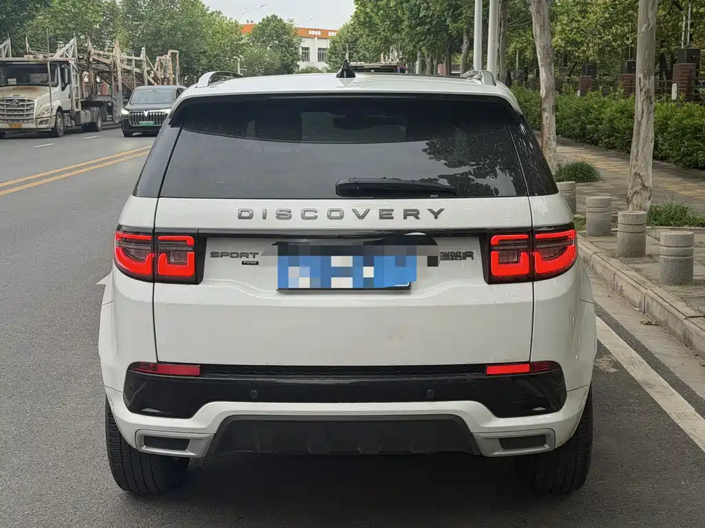Land Rover Discovery Sport 2022 — фото 8