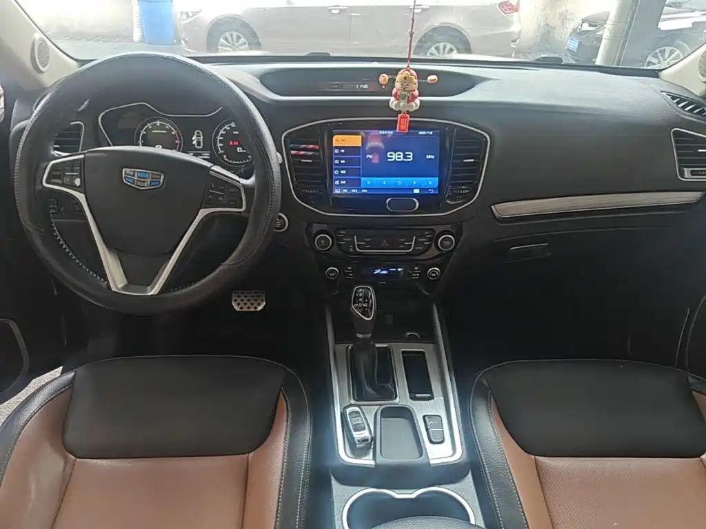 Geely Vision X6 2017 — фото 10