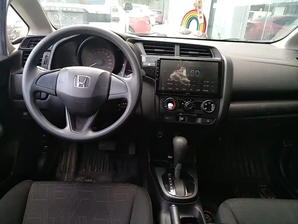Honda Fit 2019 — фото 10