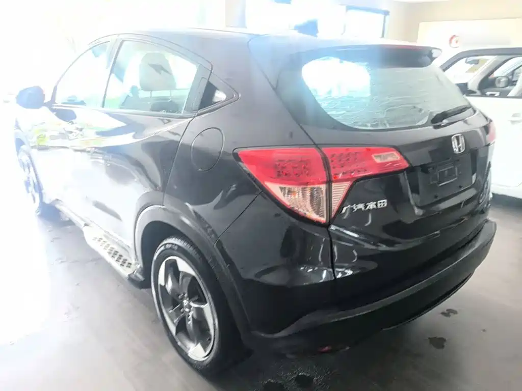 Honda Vezel 2016