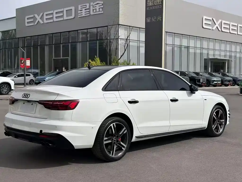 Audi A4L 2023