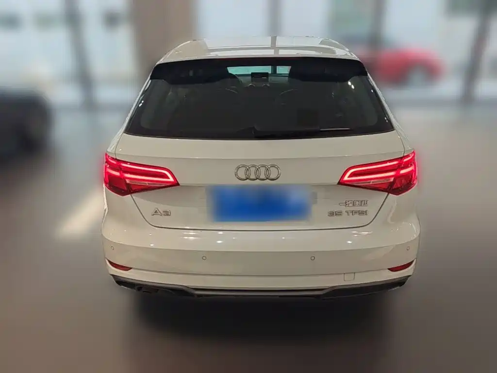 Audi A3 2017 — фото 10