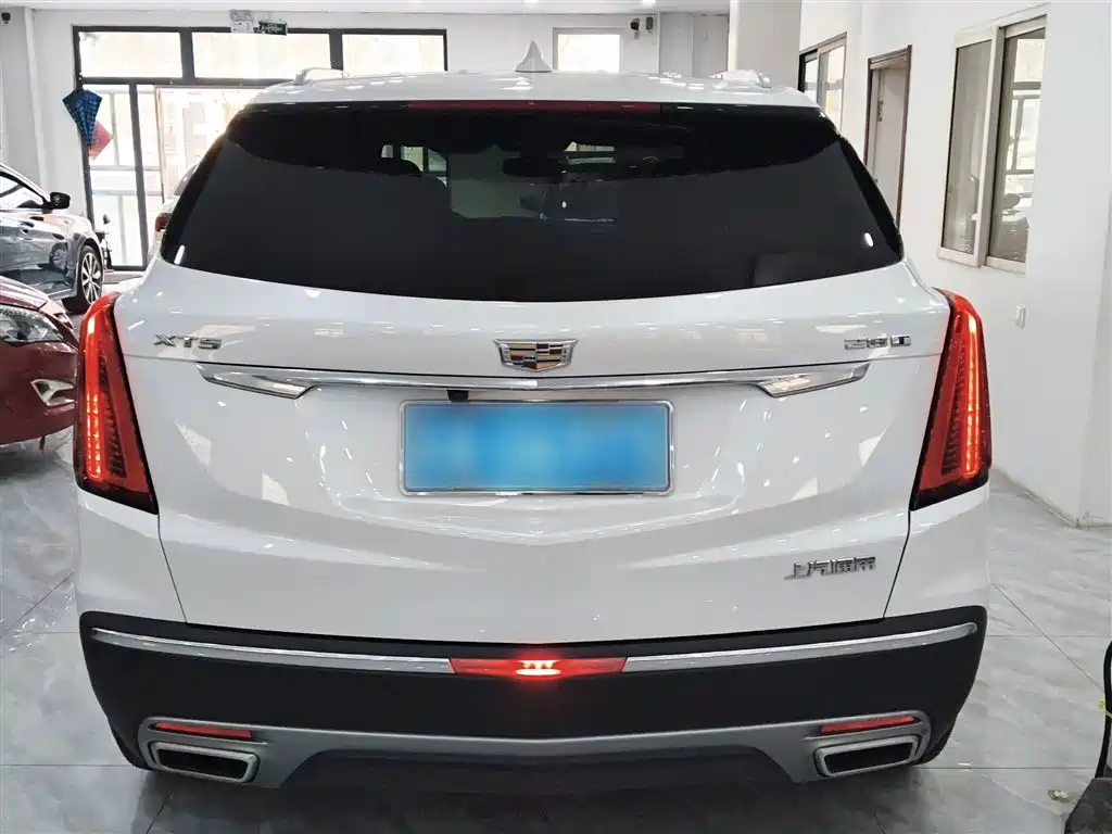 Cadillac XT5 2024 — фото 4