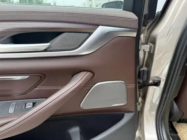 BMW 5 Series 2020