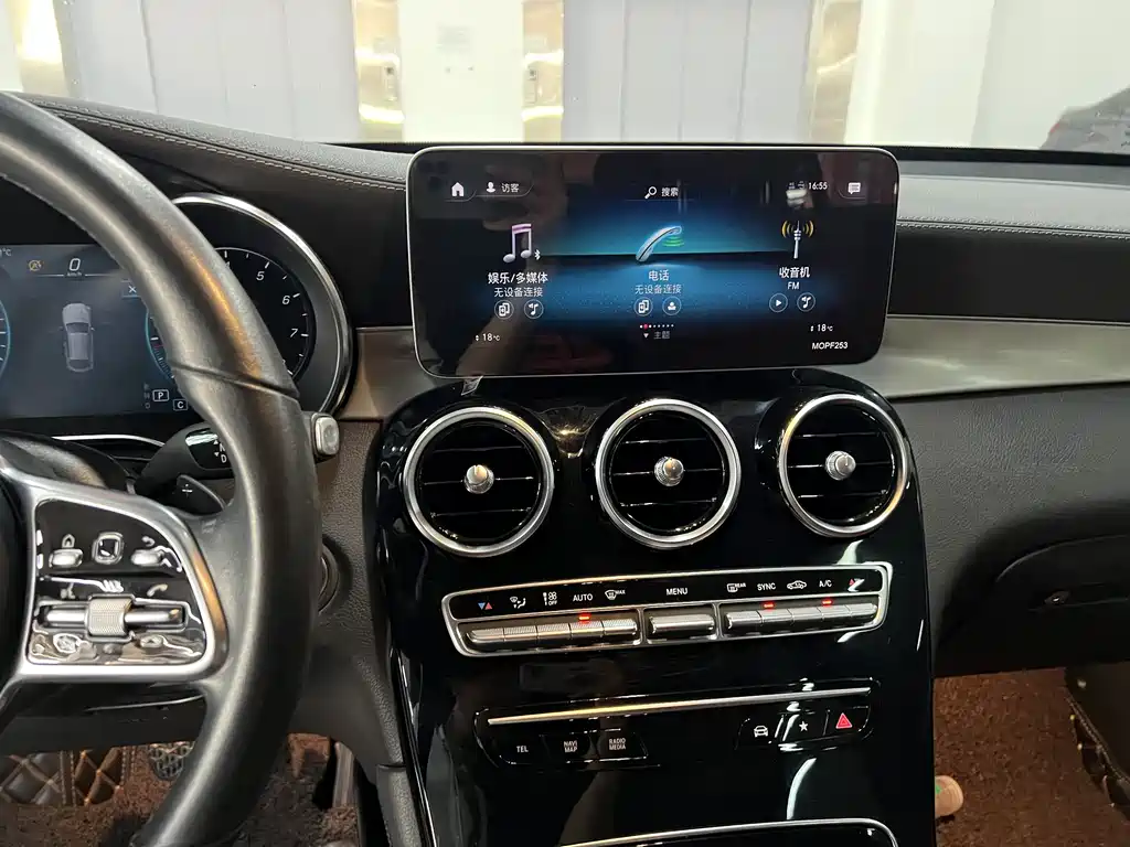 Mercedes-Benz GLC Coupe 2020 — фото 11